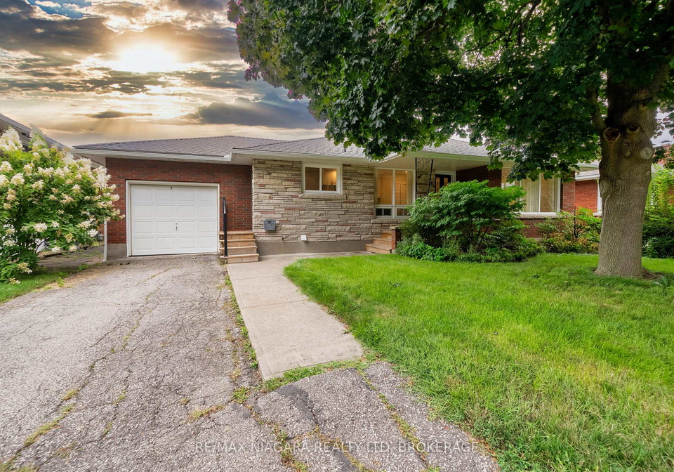15-springbank-drive-st-catharines-ontario-x13614000