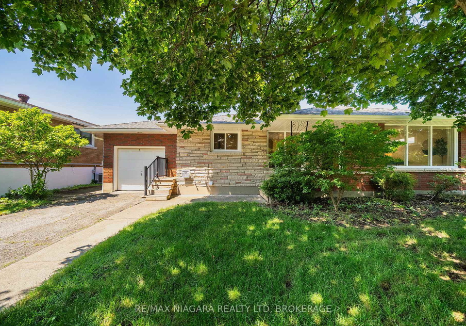 15-springbank-drive-st-catharines-ontario-x13614000