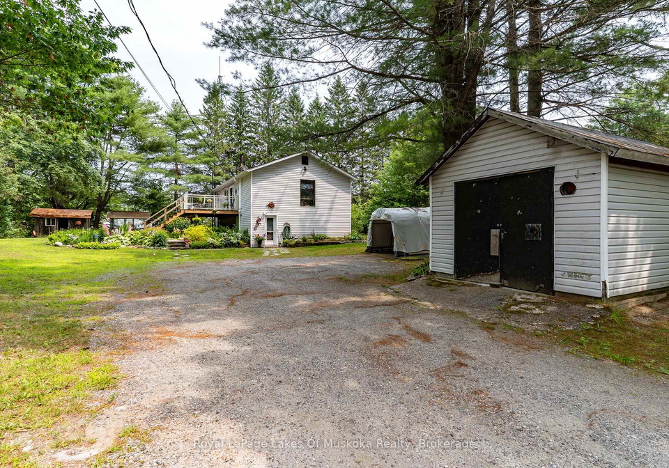 588-highway-141-highway-huntsville-ontario-x13614348