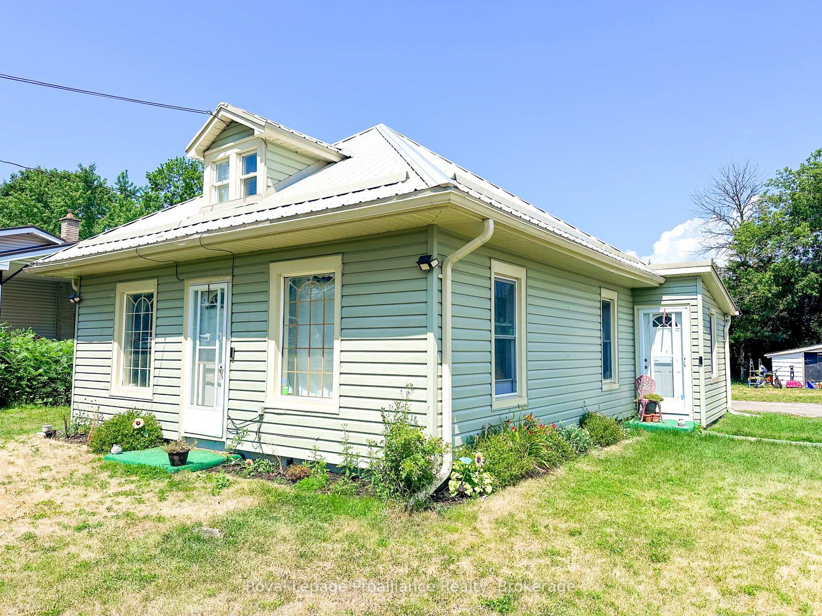 16-huffman-road-quinte-west-ontario-x13614378