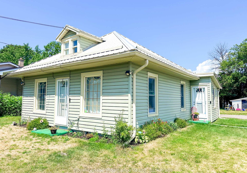 16-huffman-road-quinte-west-ontario-x13614378