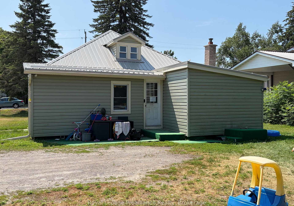 16-huffman-road-quinte-west-ontario-x13614378
