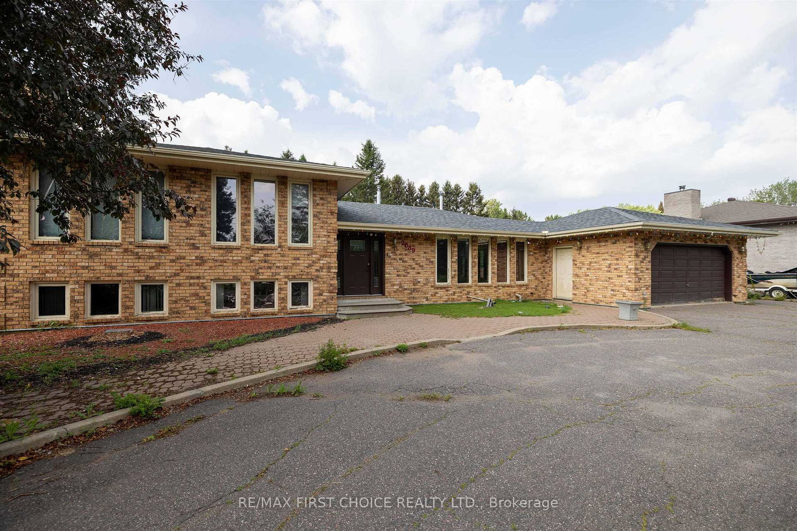 2089-otway-street-thunder-bay-ontario-x13614588