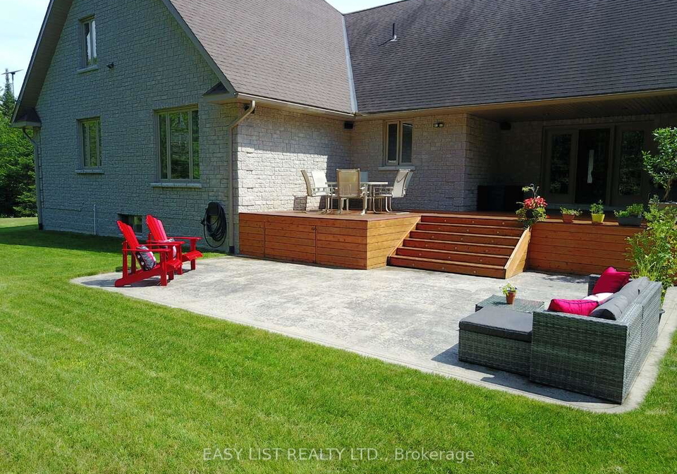 110-monck-square-laurentian-hills-ontario-x13615004