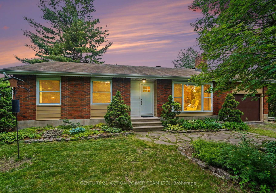 931-kevin-crescent-ottawa-ontario-x13615180