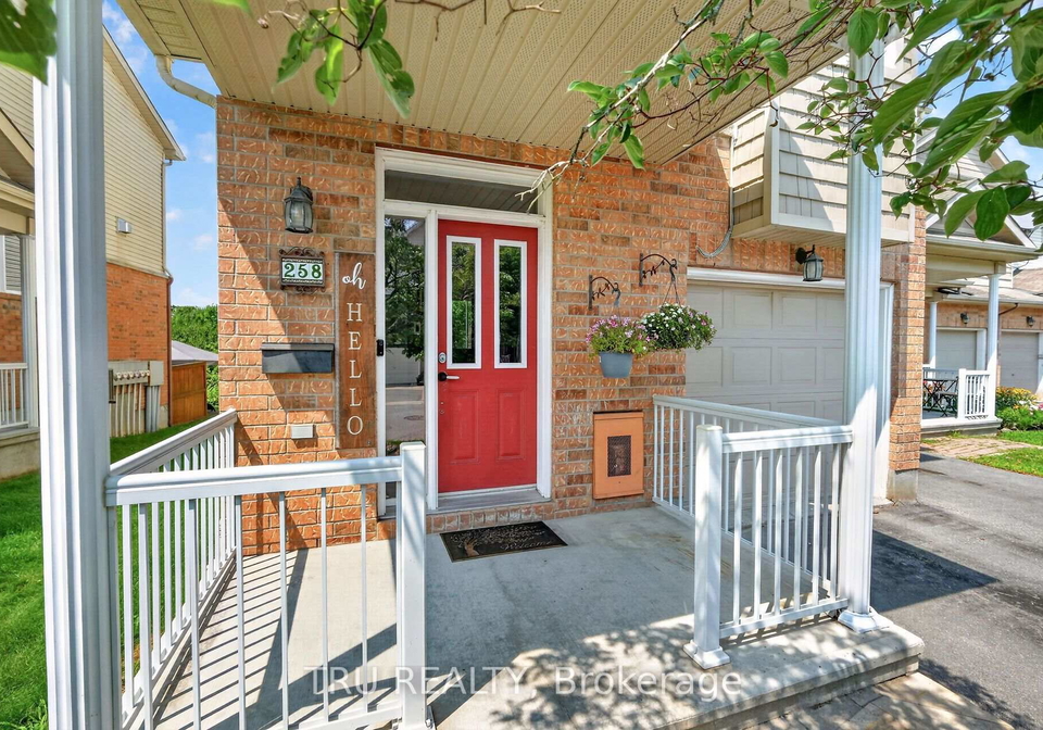 258-parkrose-private-ottawa-ontario-x13615618