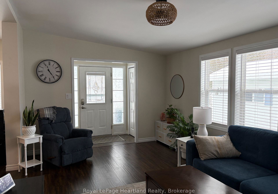 15-huron-lane-ashfield-colborne-wawanosh-ontario-x13615986