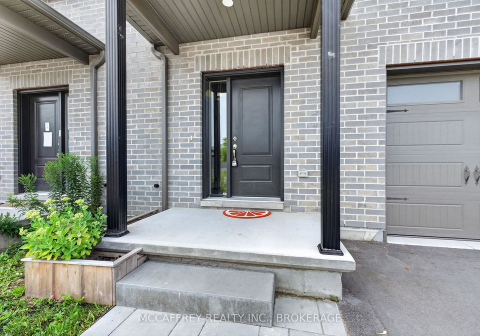 8-allen-street-prince-edward-county-ontario-x13616028
