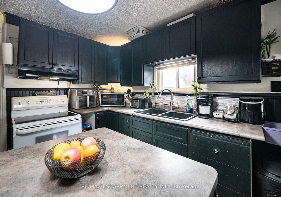 78-arthur-street-brantford-ontario-x13616054