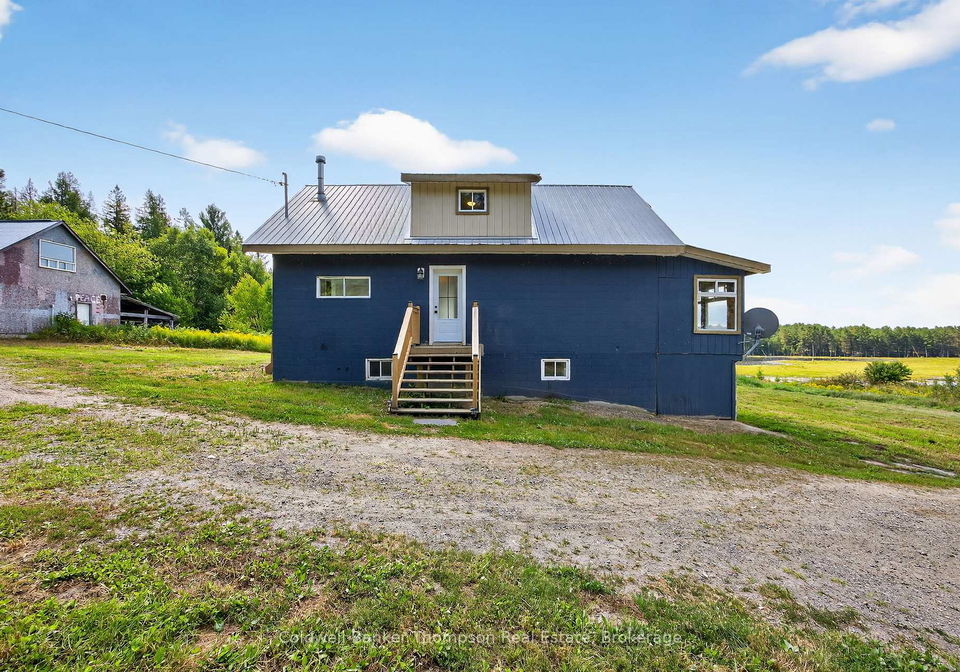193-yearly-community-centre-road-huntsville-ontario-x13616148
