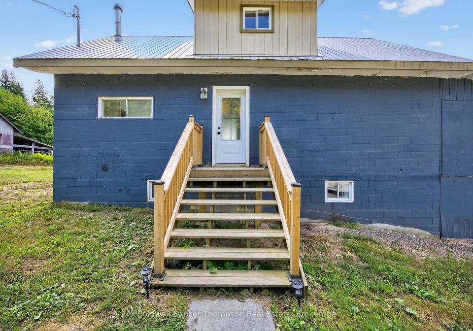 193-yearly-community-centre-road-huntsville-ontario-x13616148