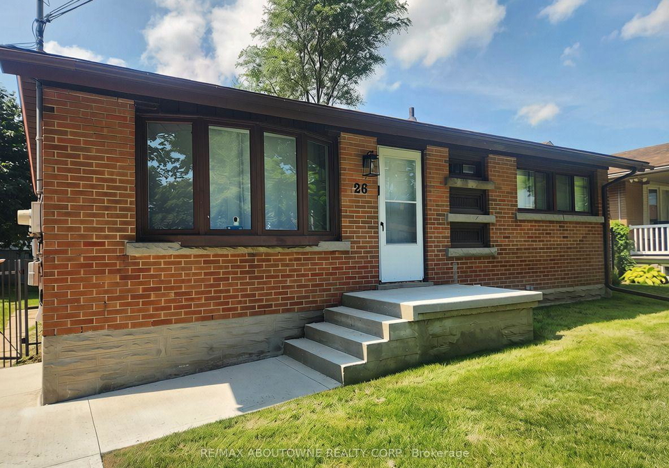 26-grandfield-street-hamilton-ontario-x13616350