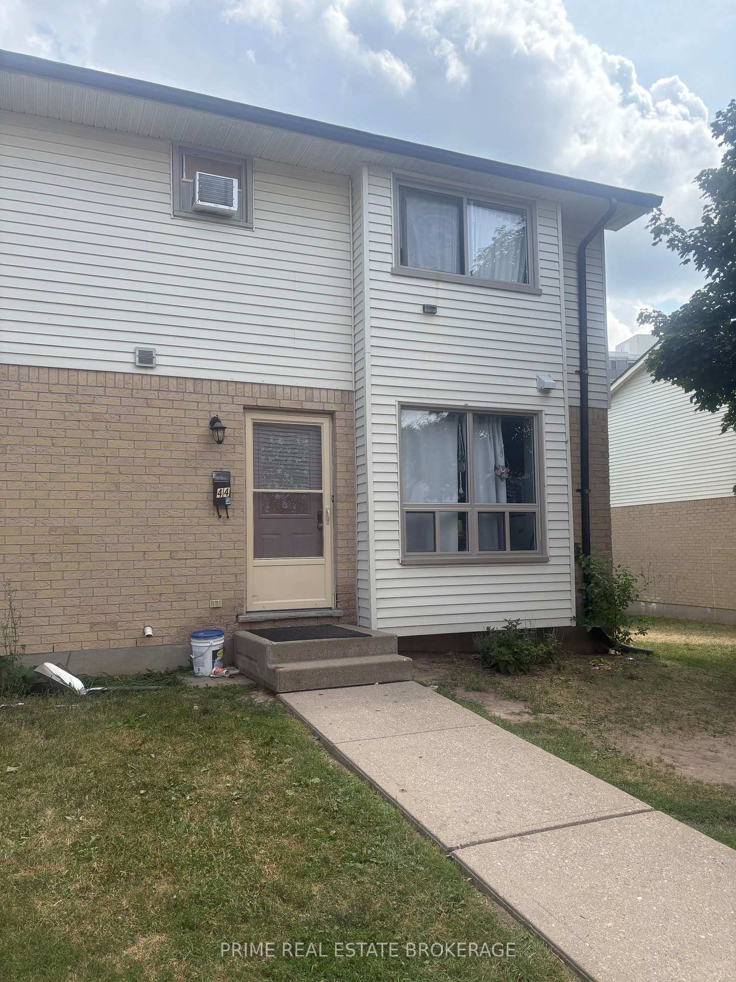 135-belmont-drive-london-south-ontario-x13616378