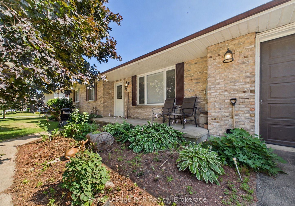 96-james-street-north-huron-ontario-x13616628