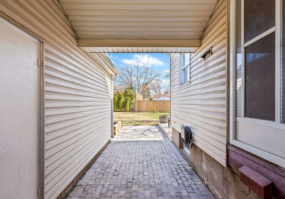 4-west-lynn-street-st-catharines-ontario-x13616680