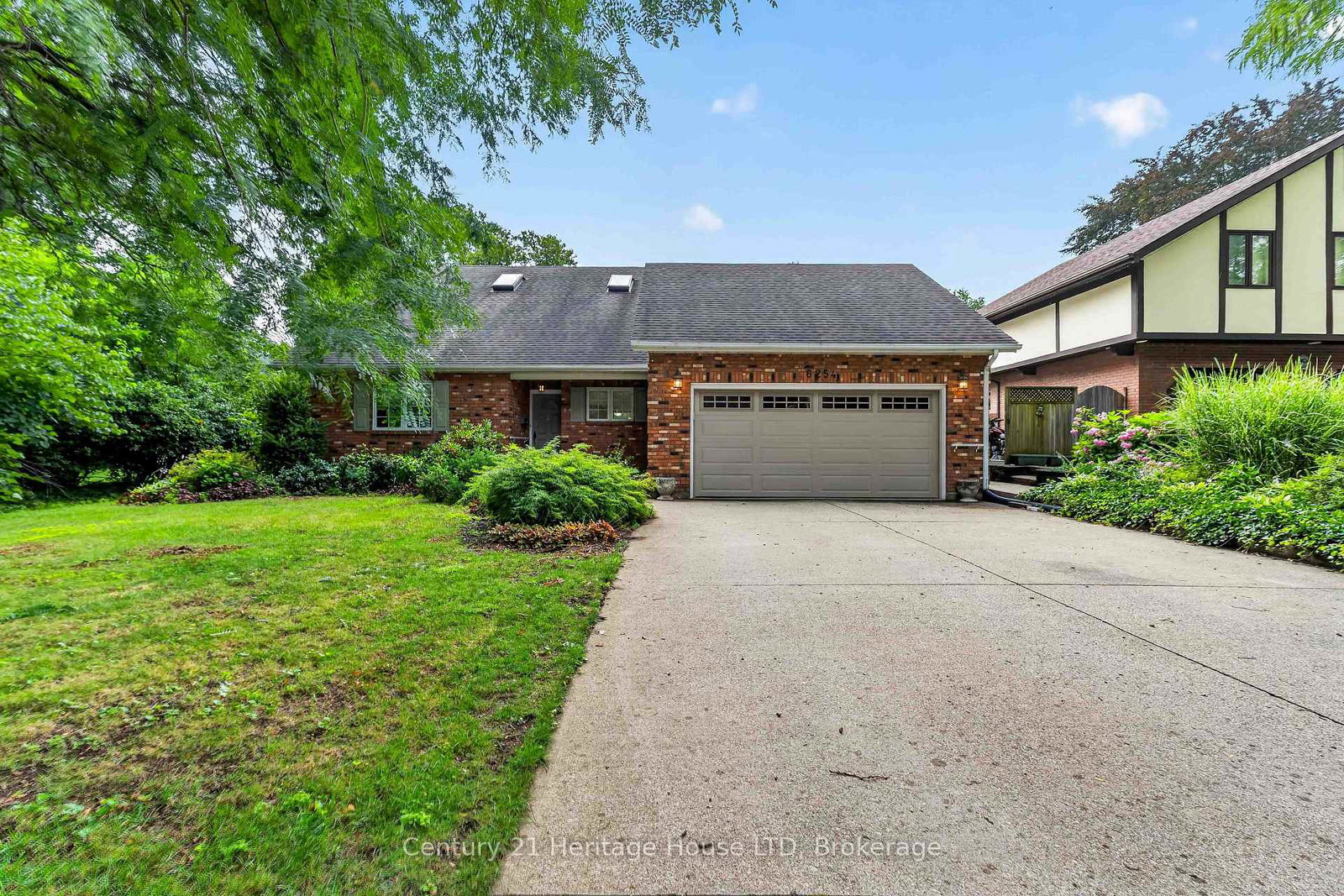 6254-gore-street-niagara-falls-ontario-x13616682