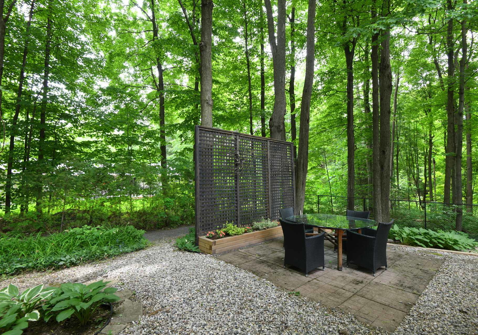 11-burrows-road-ottawa-ontario-x13616896