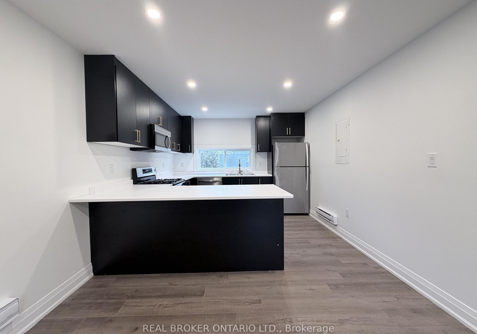 184-ottawa-street-s-hamilton-ontario-x13617142