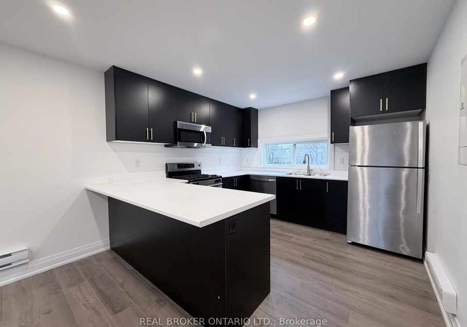 184-ottawa-street-s-hamilton-ontario-x13617142