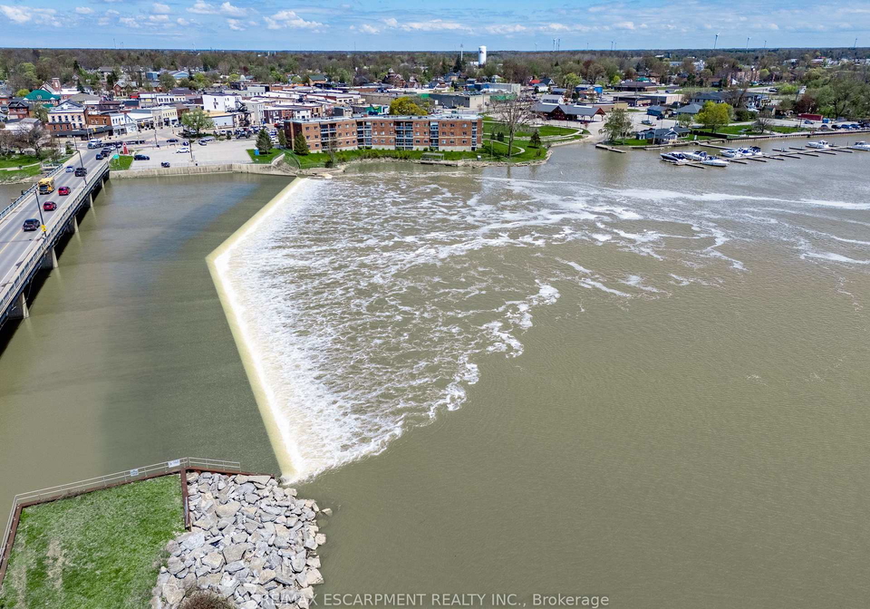 210-main-street-e-haldimand-ontario-x13617154
