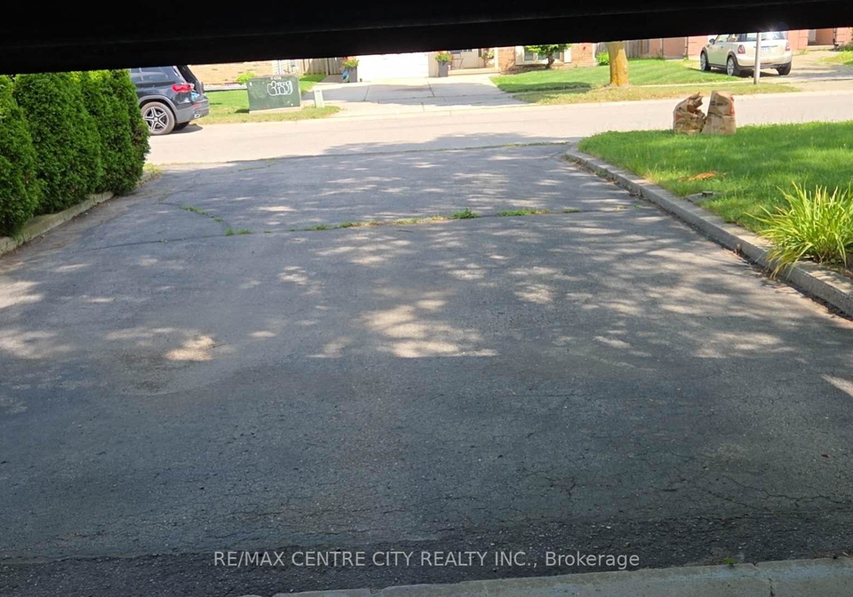 143-brandy-lane-road-london-north-ontario-x13617498