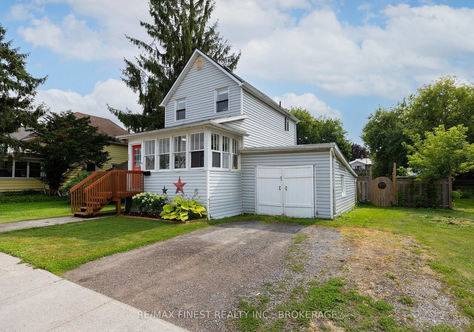 348-charles-street-n-gananoque-ontario-x13617576