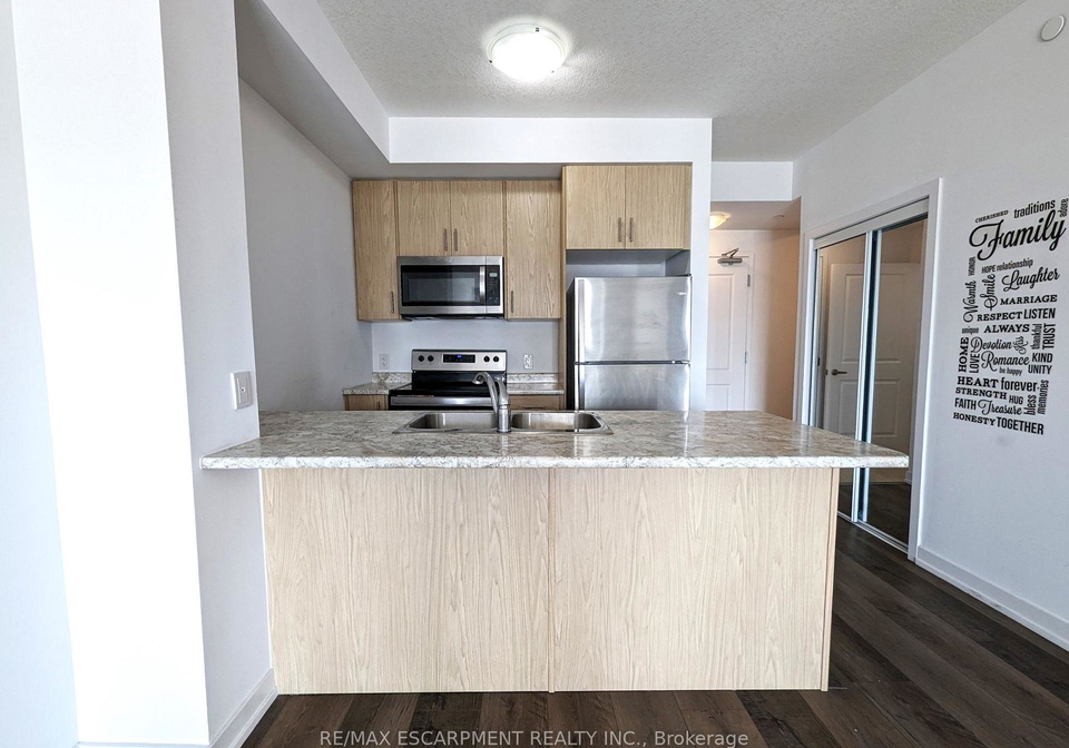 450-dundas-street-e-hamilton-ontario-x13617578