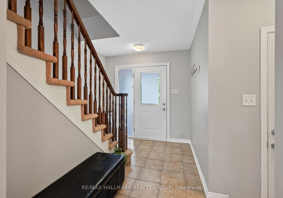 316-aldworth-private-ottawa-ontario-x13617580