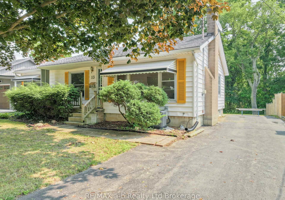13-parkside-drive-tillsonburg-ontario-x13617616