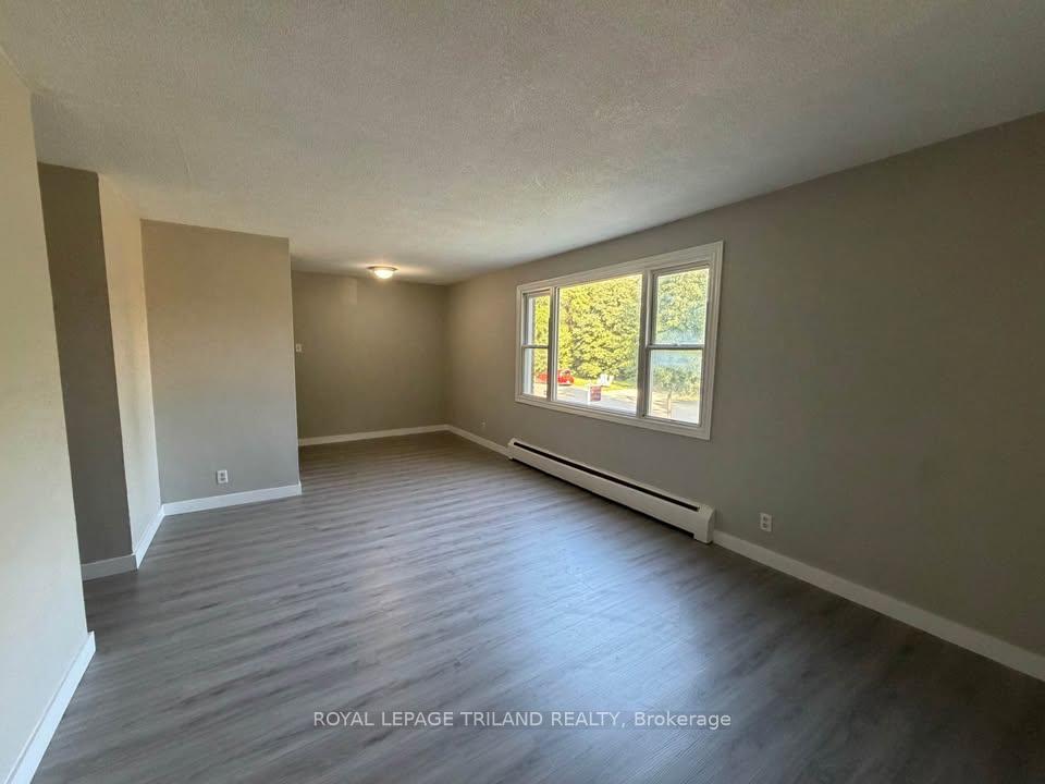 1566-allen-place-london-east-ontario-x13617682