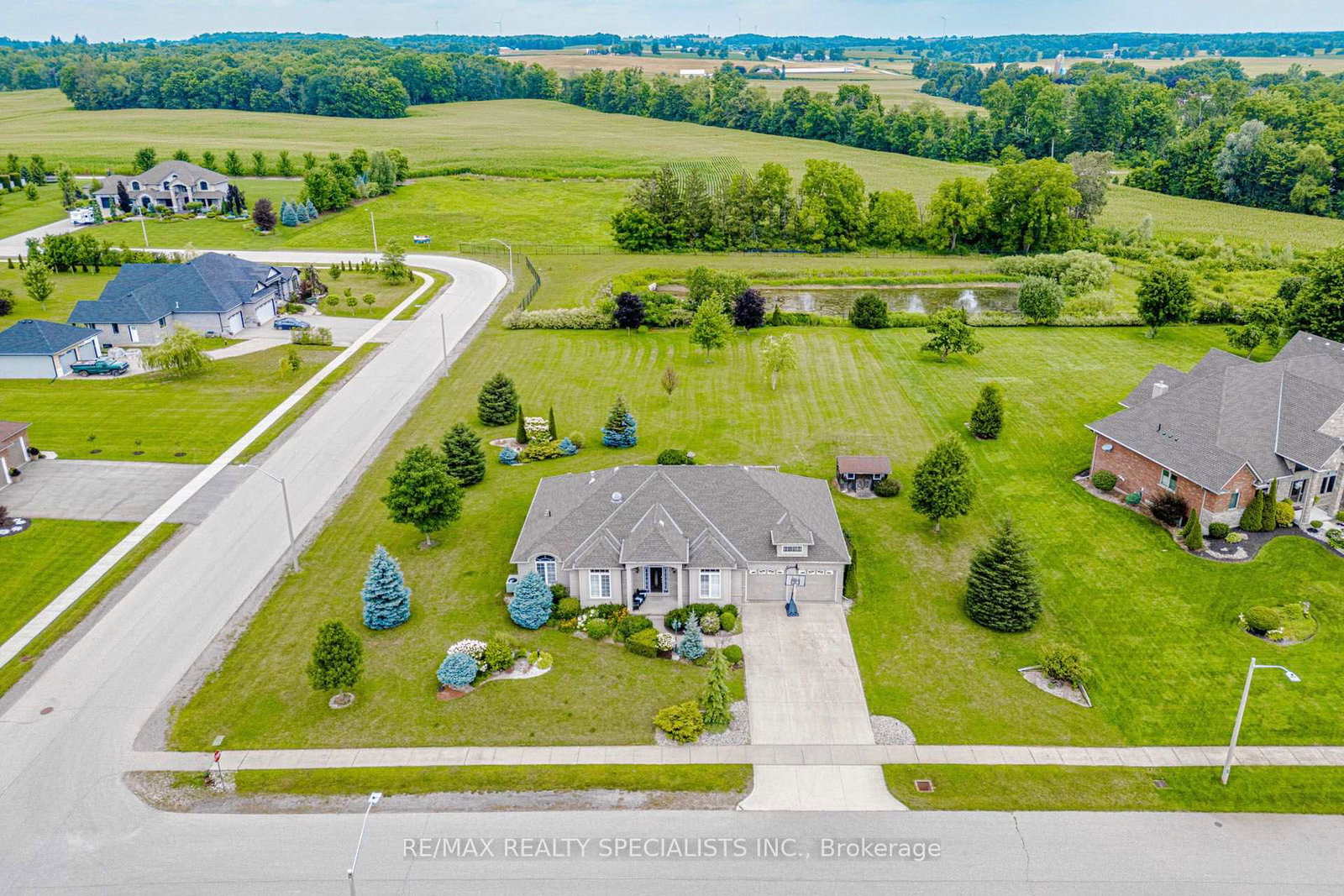 7-snyder-court-norwich-ontario-x13617746
