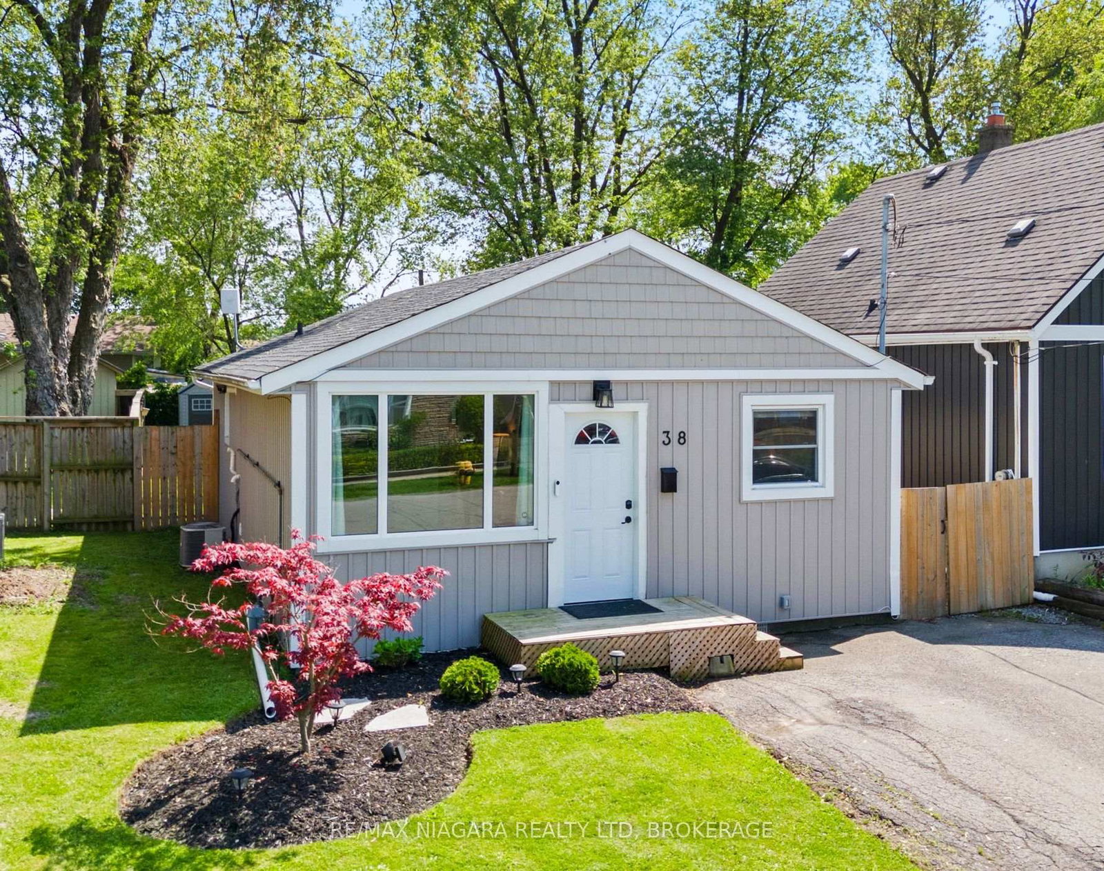38-alexandra-boulevard-st-catharines-ontario-x13617796