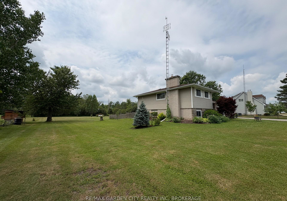 147-cairns-crescent-fort-erie-ontario-x13617996