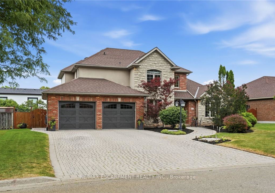 5-manor-crescent-grimsby-ontario-x13618000