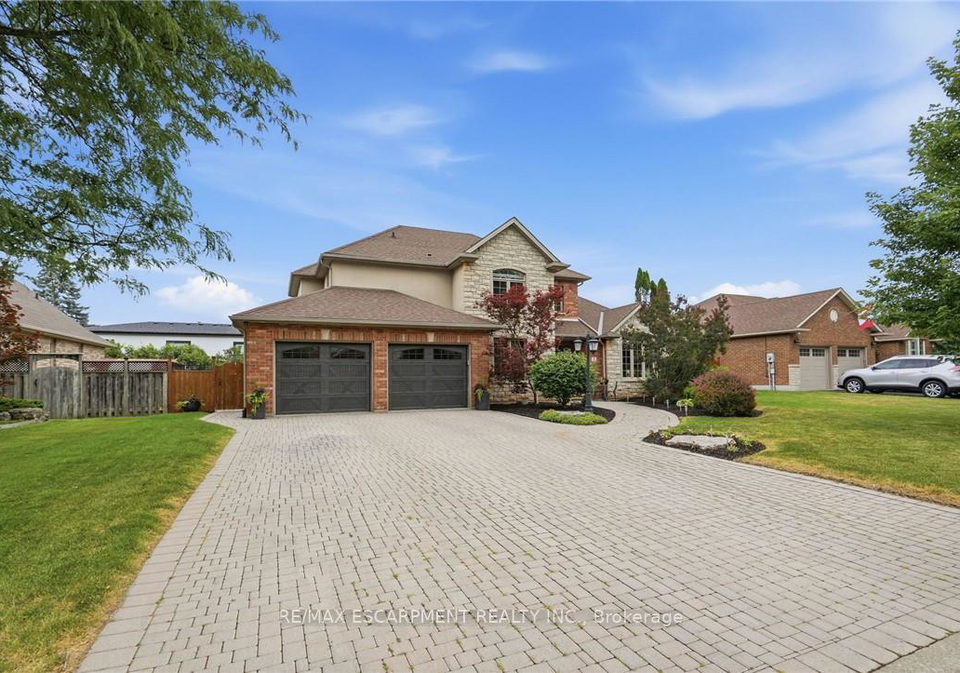 5-manor-crescent-grimsby-ontario-x13618000