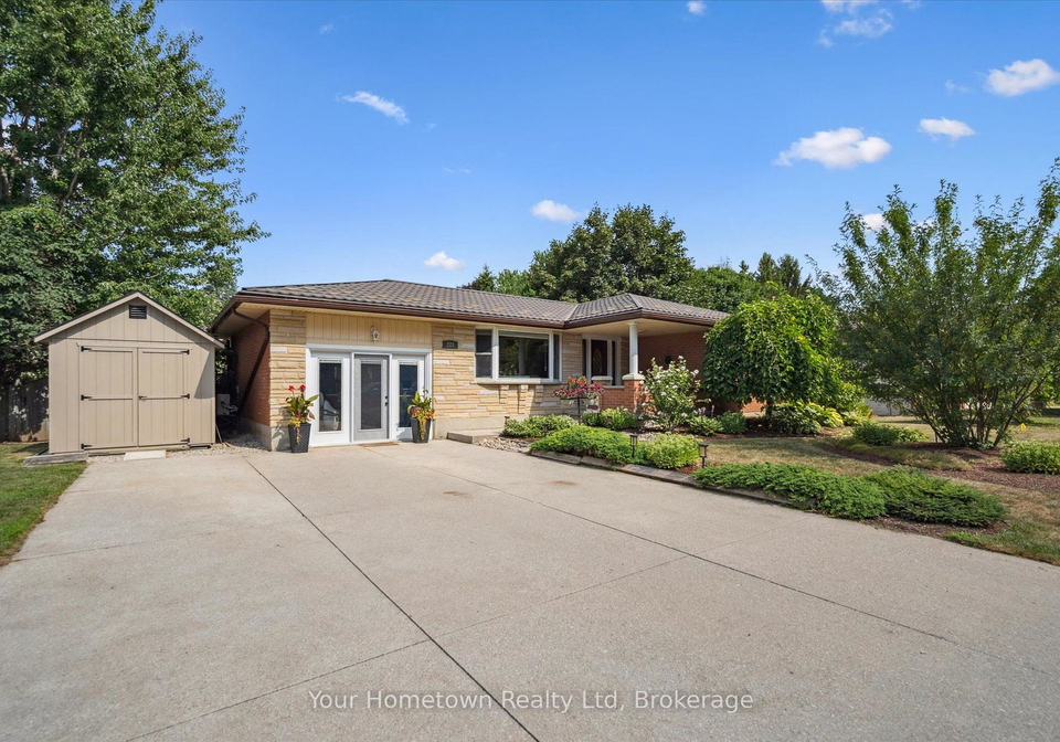 220-colborne-street-centre-wellington-ontario-x13618174