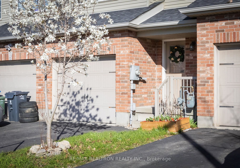 130-simmonds-drive-guelph-ontario-x13618186