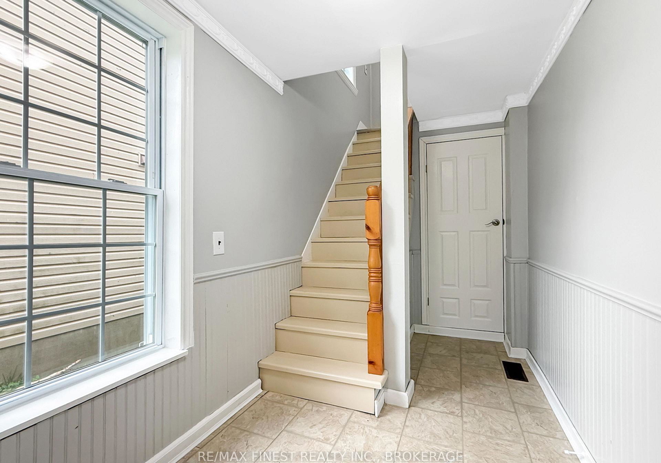 215-brock-street-gananoque-ontario-x13618254