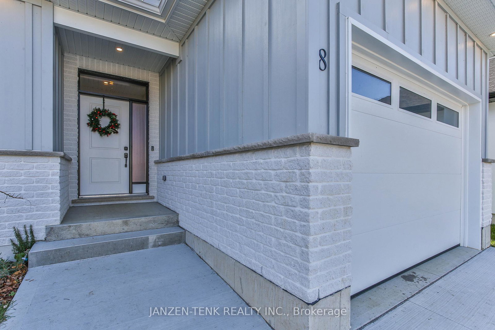 8-charles-court-bayham-ontario-x13618356