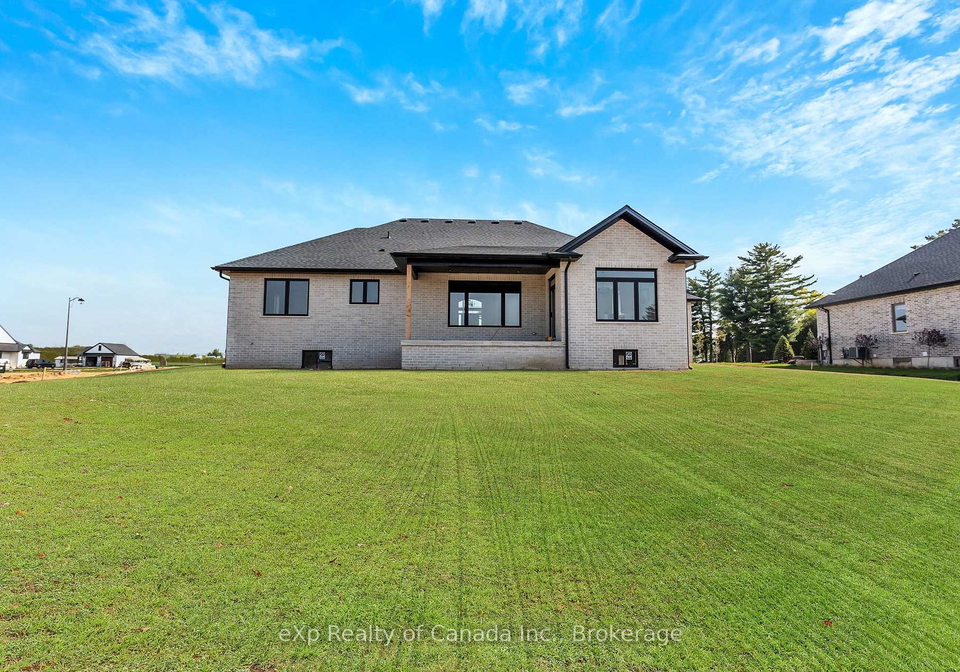9-clover-lane-norwich-ontario-x13618702
