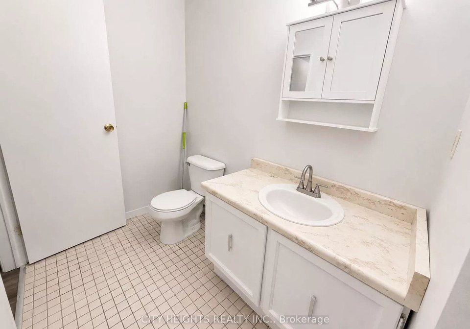 1102-langlois-avenue-windsor-ontario-x13618718
