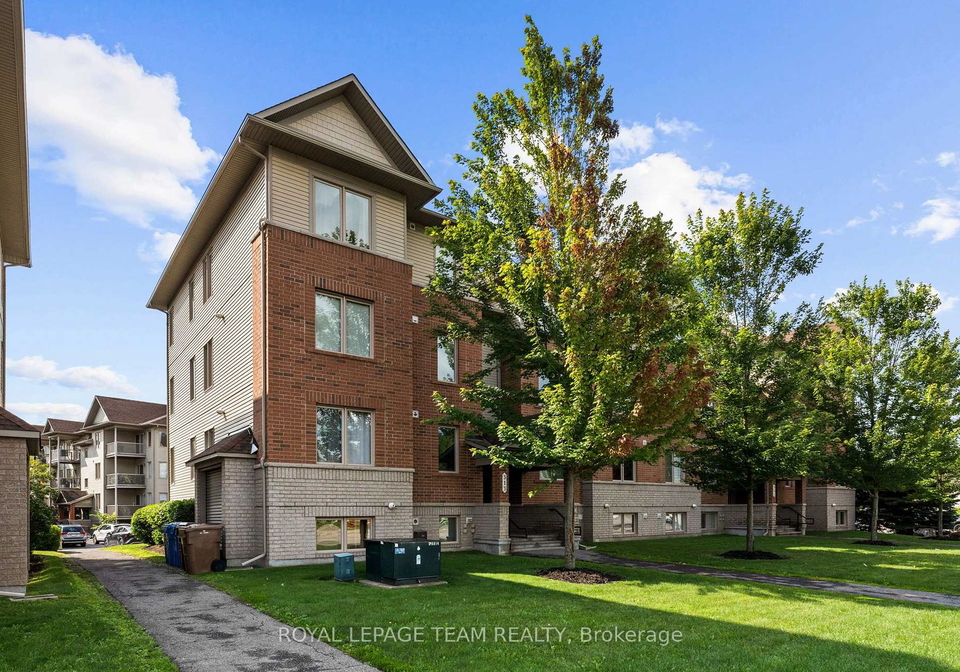 313-cresthaven-drive-ottawa-ontario-x13618734