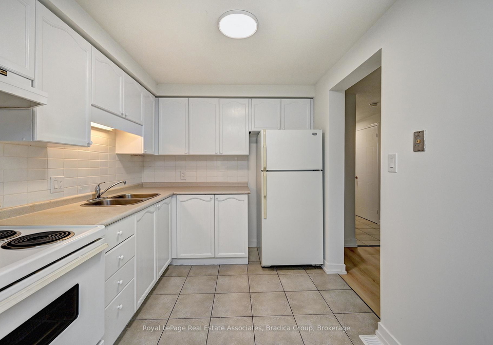 16-hartley-court-cambridge-ontario-x13618860