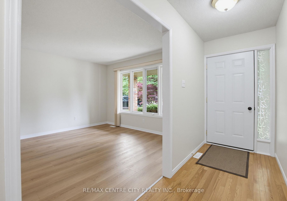 9-yarmouth-drive-london-east-ontario-x13618988