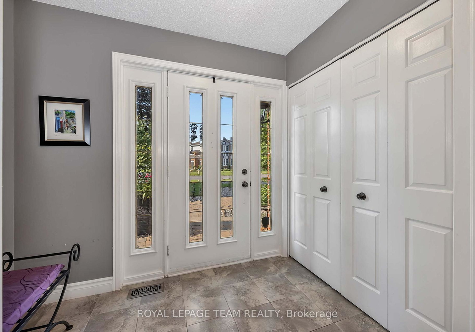 47-stapledon-crescent-ottawa-ontario-x13619180