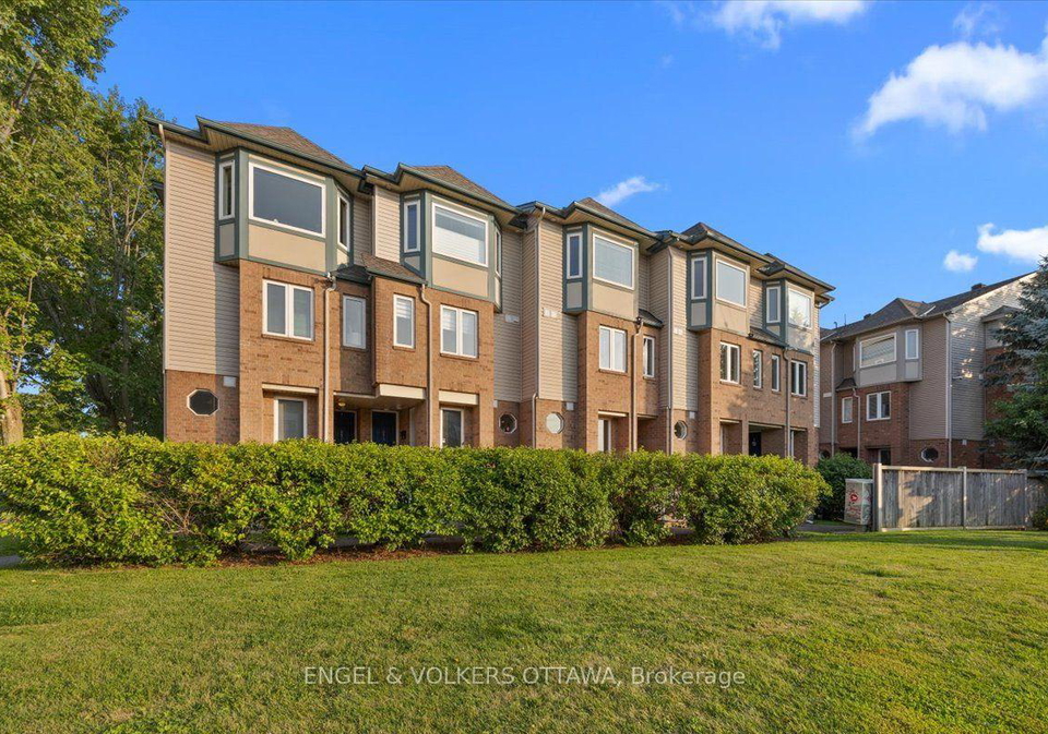 2820-baseline-road-ottawa-ontario-x13619230