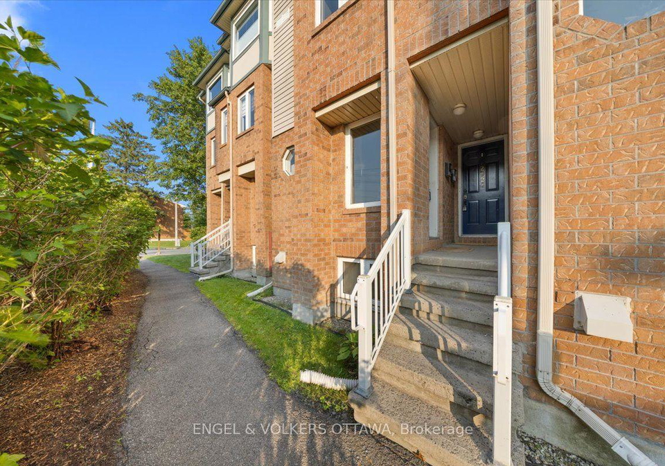 2820-baseline-road-ottawa-ontario-x13619230