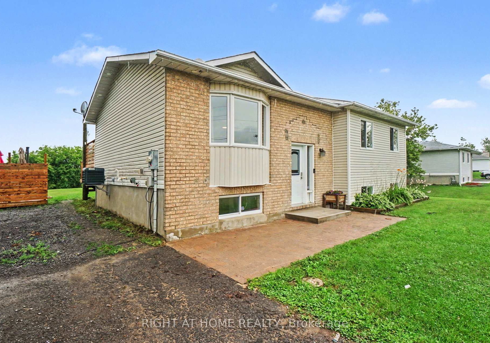 3320-gendron-road-clarence-rockland-ontario-x13619436