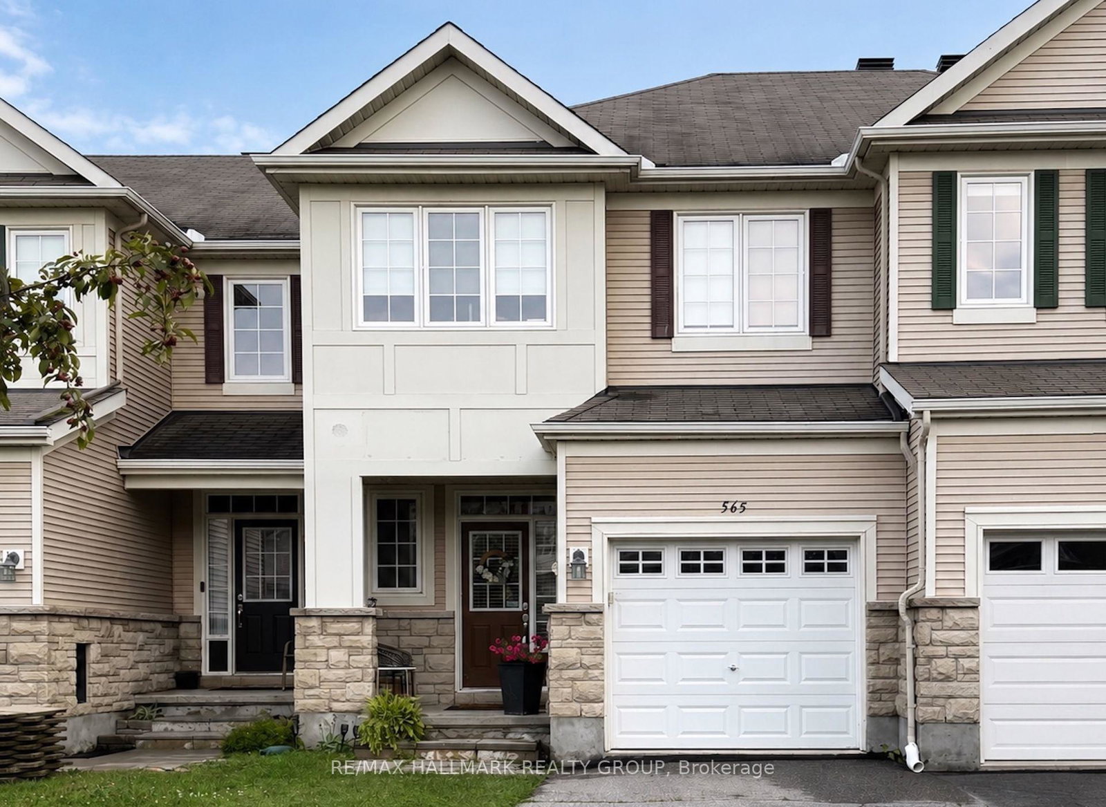 565-pepperville-crescent-kanata-ontario-x13619510