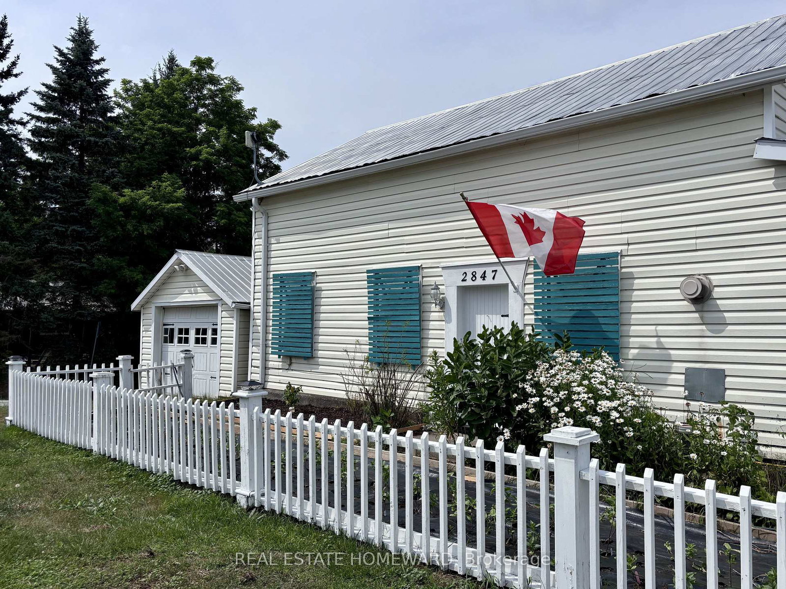 2847-county-road-10-prince-edward-county-ontario-x13619572